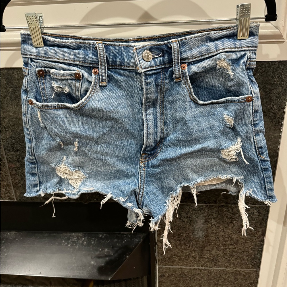 Abercrombie - The Mom Distressed High Rise Shorts - 27 - Great Condition